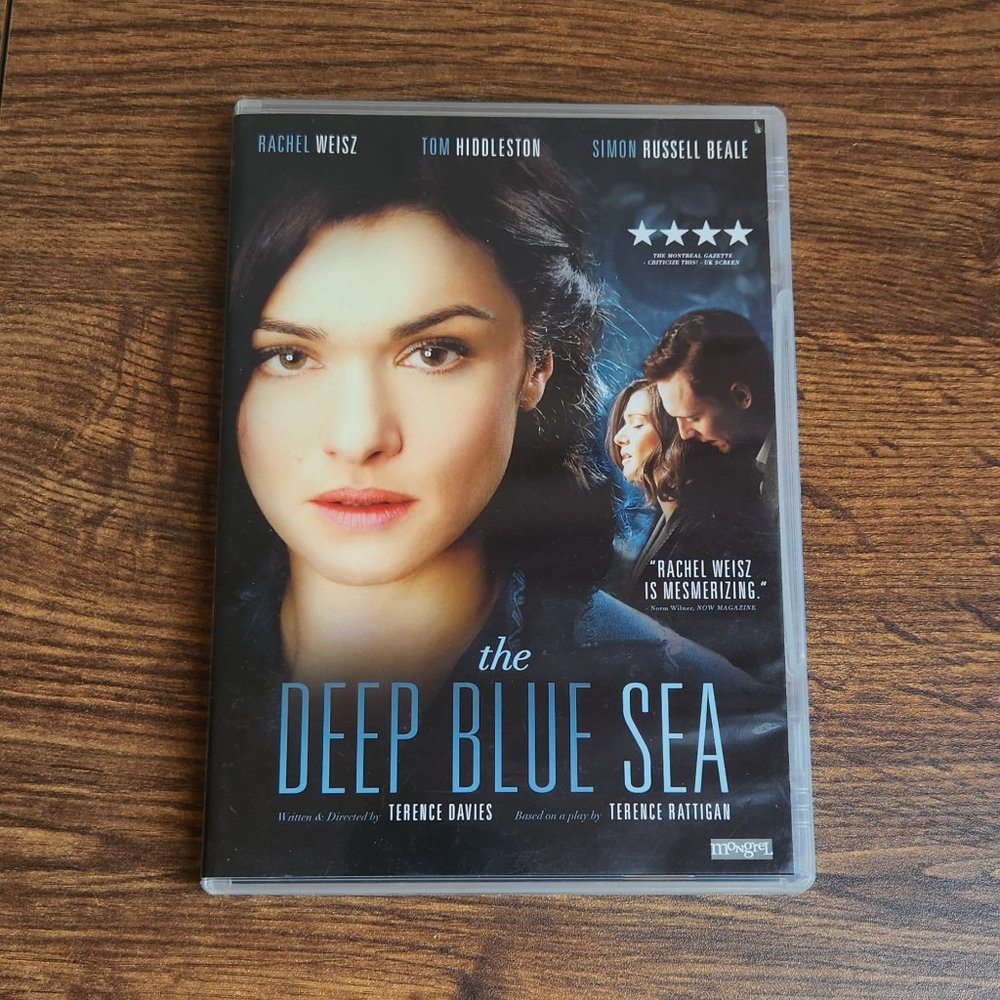 DVD 2/$10 or 6/$20 Deep Blue Sea
